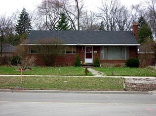 17311 W 14 Mile Rd, Beverly Hills, MI 48025