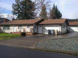 1518 NW Lawnridge Ave, Grants Pass, OR