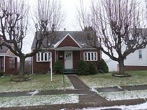 1st image of 3726 Woodlawn Way