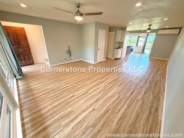 98-1692 Kaahumanu St #C — Photo 3