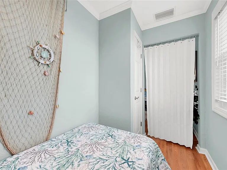 237 Seahorse Dr SE #H — Photo 17