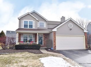 1602 Hunter Ct, Geneva, IL 60134