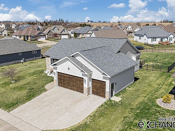 2nd image of 21 Blackstone Way
