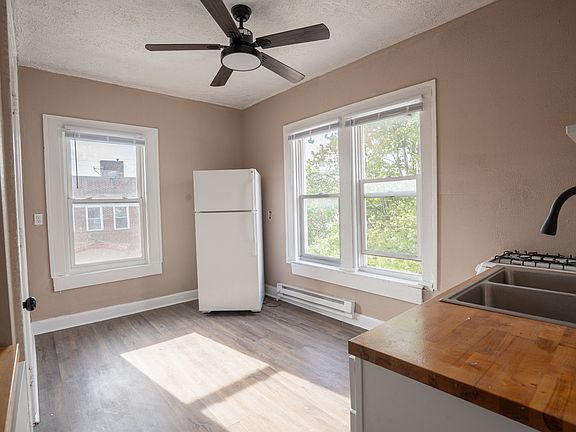 2nd image of 1918 W Washington St Unit 12
