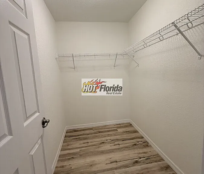 2320 W Wellston Rd — Photo 15