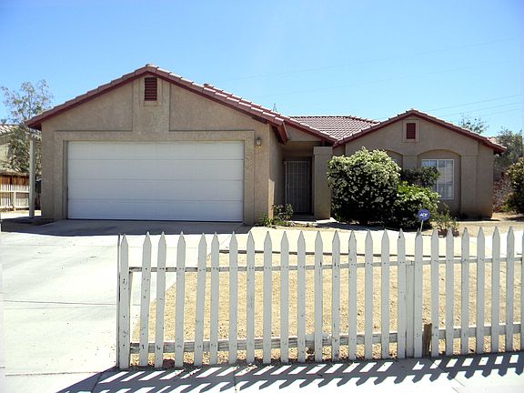 2nd image of 16089 Llanada Ave