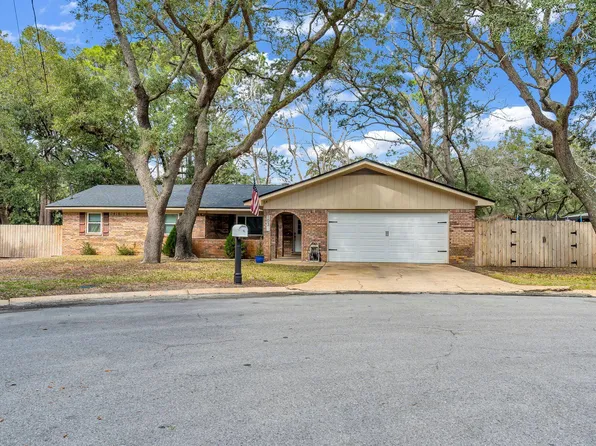 103 Charlotte Ct, Fort Walton Beach, FL 32547