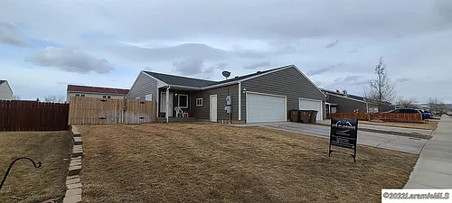 1135 Boswell Dr Photo 1