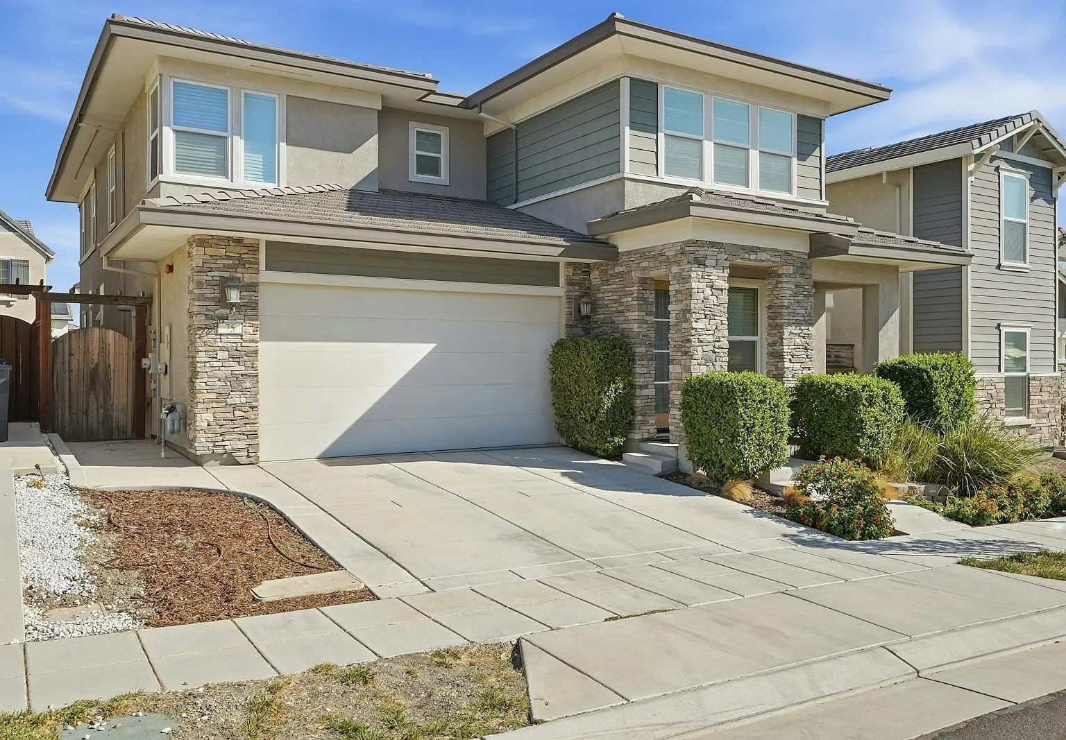 75 W Pasqua Gln — Photo 4