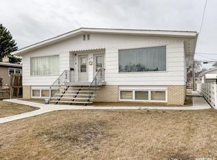 216 15th Ave NE, Swift Current, SK S9H2X2