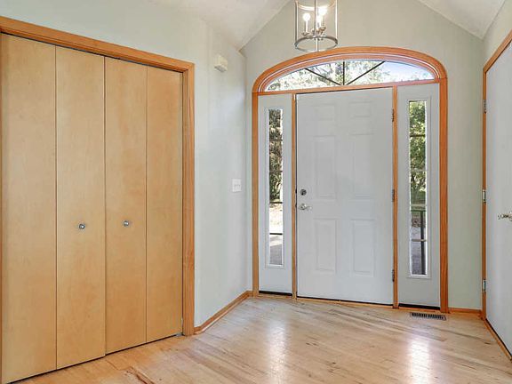 3rd image of 4520 Holly Ln N