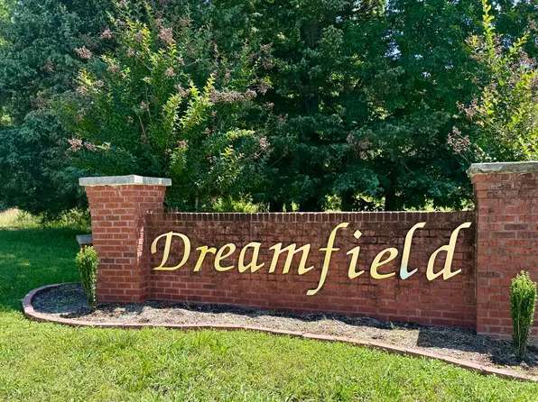 1492 Dreamfield Dr #11, Soddy Daisy, TN 37379