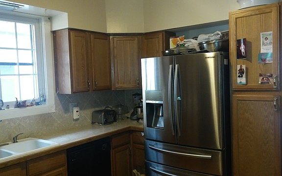 3rd image of 5936 N Fairfield Ave