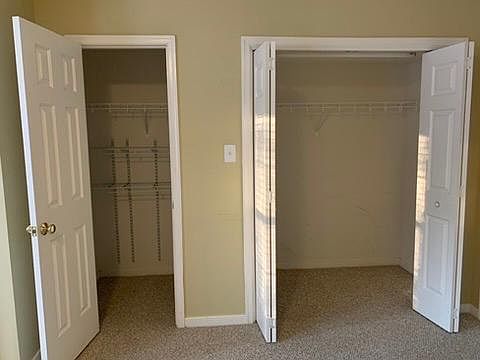 First floor bedroom - 2 large closets