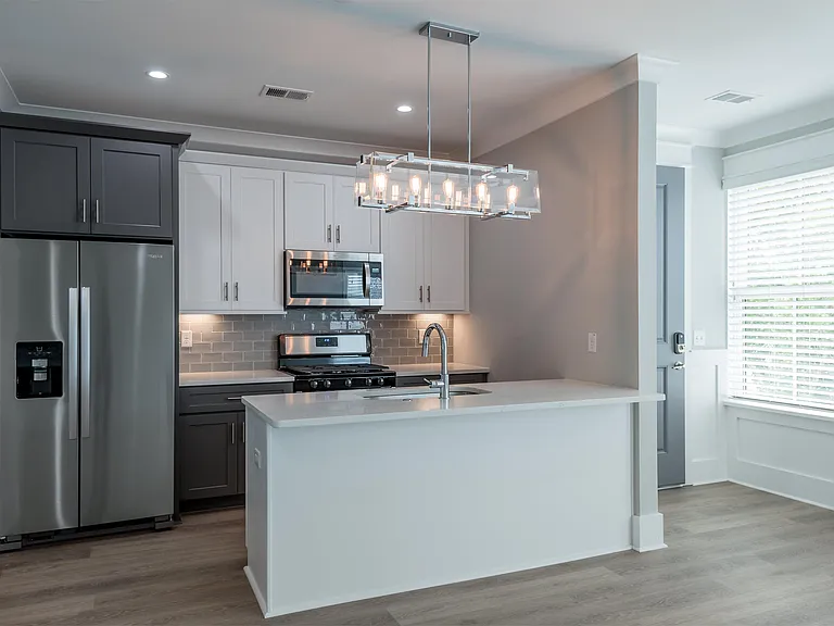8 Sanctuary Ct — Photo 12
