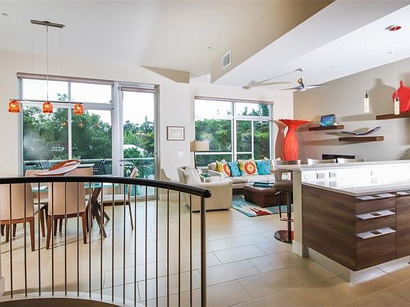 4th image of 235 Cosmopolitan Ct #235