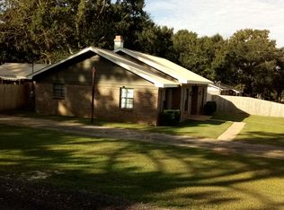 8251 Valley Ln, Irvington, AL 36544