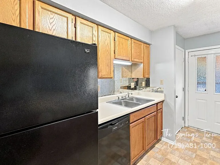 4349 Hunting Meadows Cir — Photo 9
