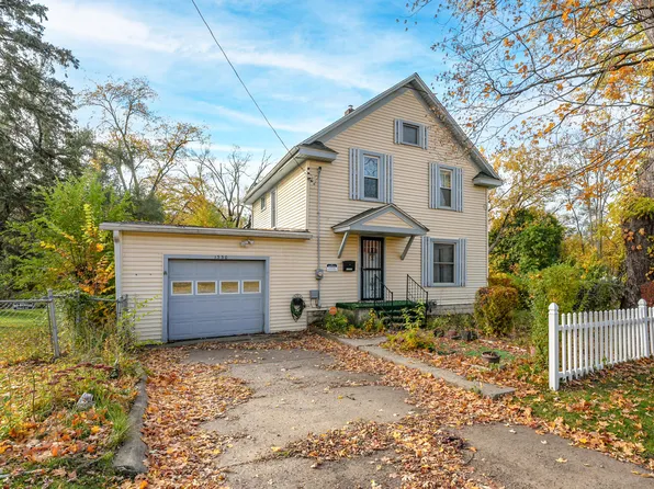 1330 Humphrey St, Kalamazoo, MI 49048