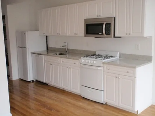 Rented by Citi Habitats | media 10