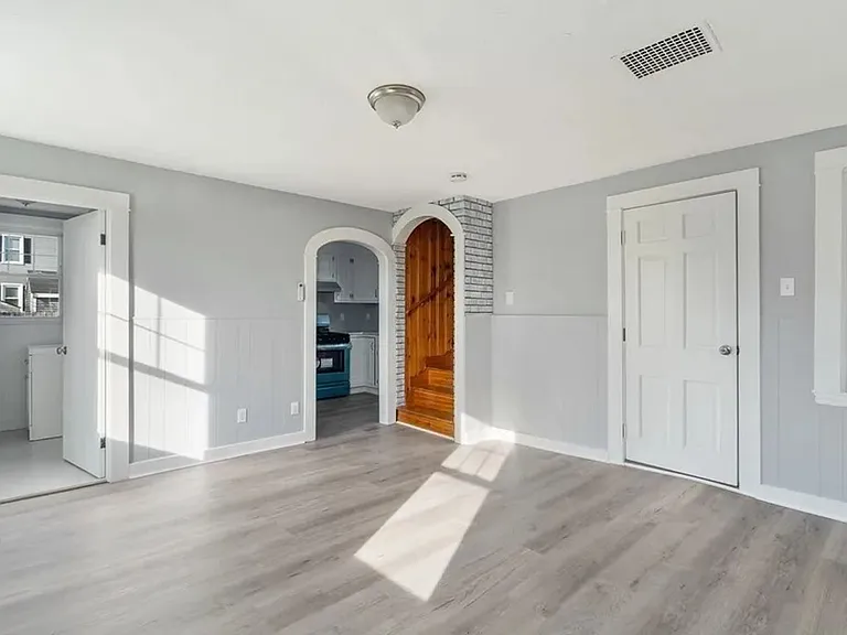 147 Rogers St — Photo 16