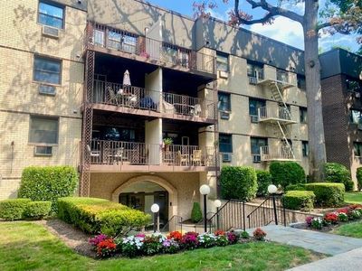 2241 Palmer Avenue #4L, New Rochelle, NY, 10801