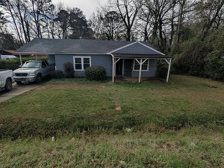 1022 Beck St — Photo 1