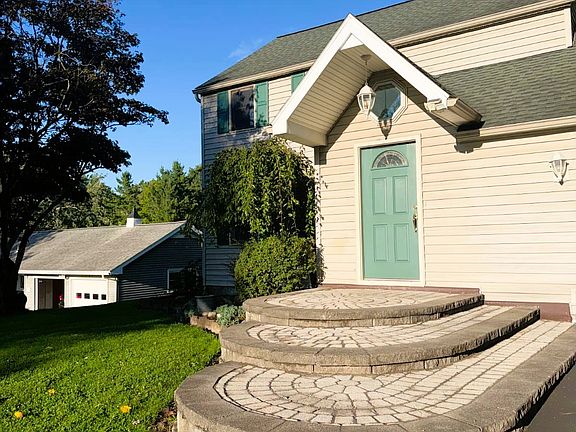 2nd image of 321 S Jensen Rd