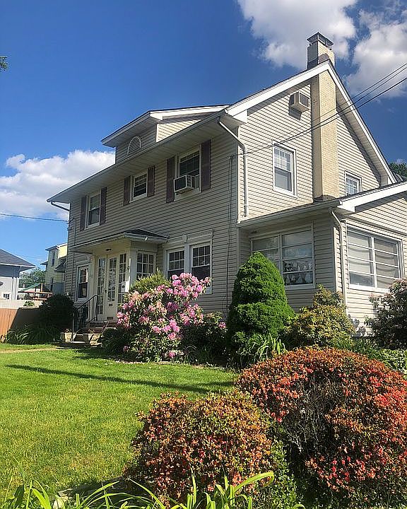 2nd image of 51-53 Highland Ave