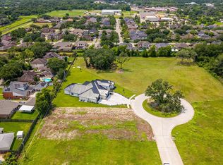 1618 Crown Oaks Ct, Pearland, TX 77581