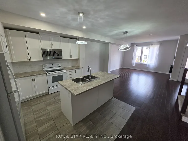 320 Grackle St — Photo 3