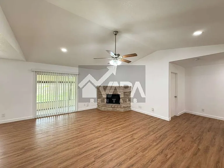 13811 Flairwood St — Photo 9