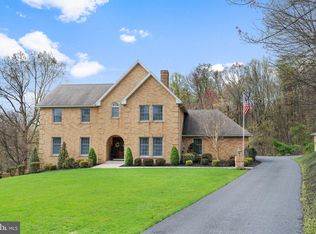 2350 Timber Line Ct, Harrisburg, PA 17112