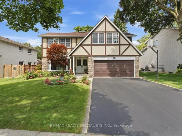 1273 Winding Trl, Mississauga, ON L4Y 2T9