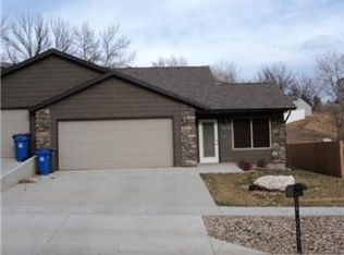 1816 Red Dale Dr, Rapid City, SD 57702