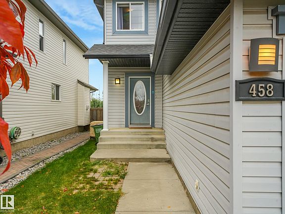 3rd image of 458 Macewan Rd SW