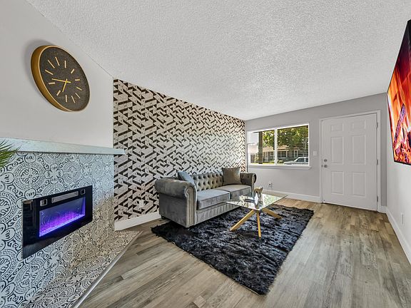 5th image of 2103 Bidwell Way