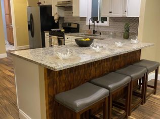 2 Maple Ave FLOOR 1, Johnston, RI 02919