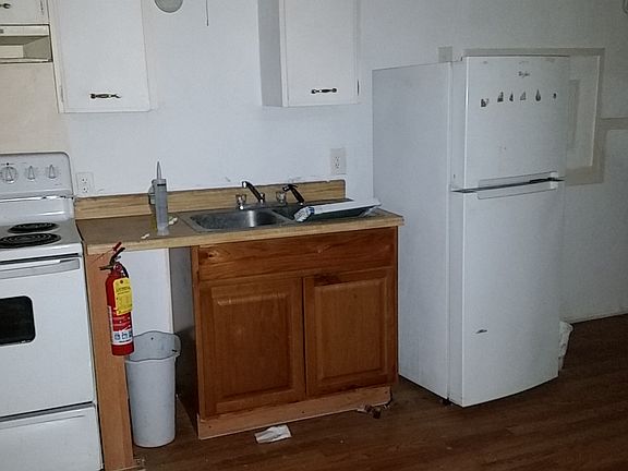 Living Room & Kitchen