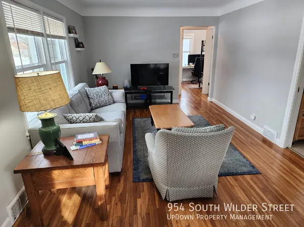 954 Wilder St S, Saint Paul, MN 55116