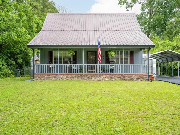 500 Frieda Dr, Rossville, GA 30741