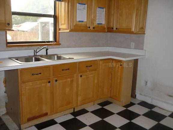 4th image of 3332 20th St N