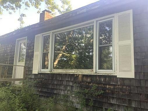 1st image of 20 Coldbrook Rd