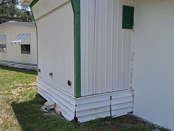 5th image of 11213 Crescent Lake Dr #D28