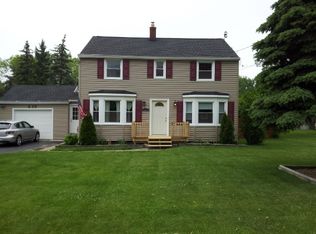 638 Latta Rd, Rochester, NY 14612