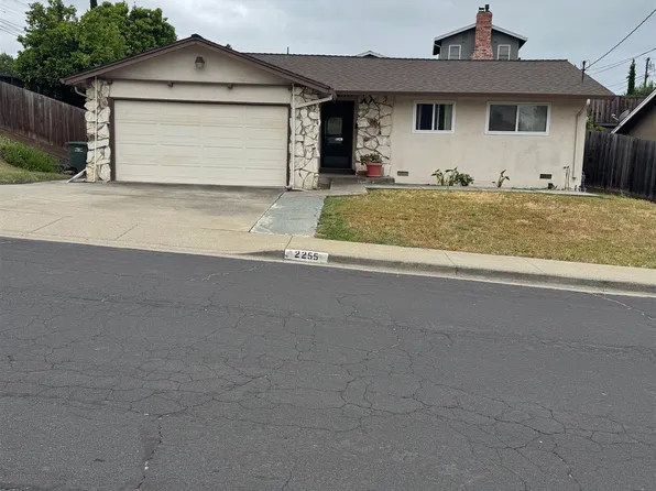 2255 Saint George Dr, Concord, CA 94520