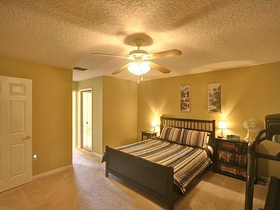 4th image of 375 Island Oaks Pl
