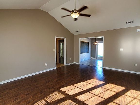 4th image of 3571 Beulah Cir