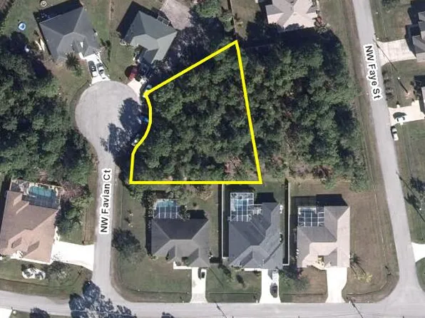 6457 NW Favian Court, Port St Lucie, FL 34986