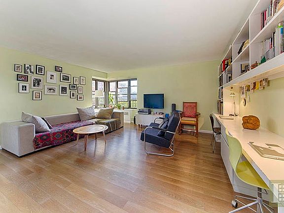 2nd image of 210 Broadway #J705